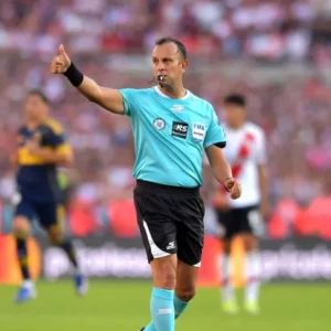 Los octavos de final ya tienen árbitros definidos